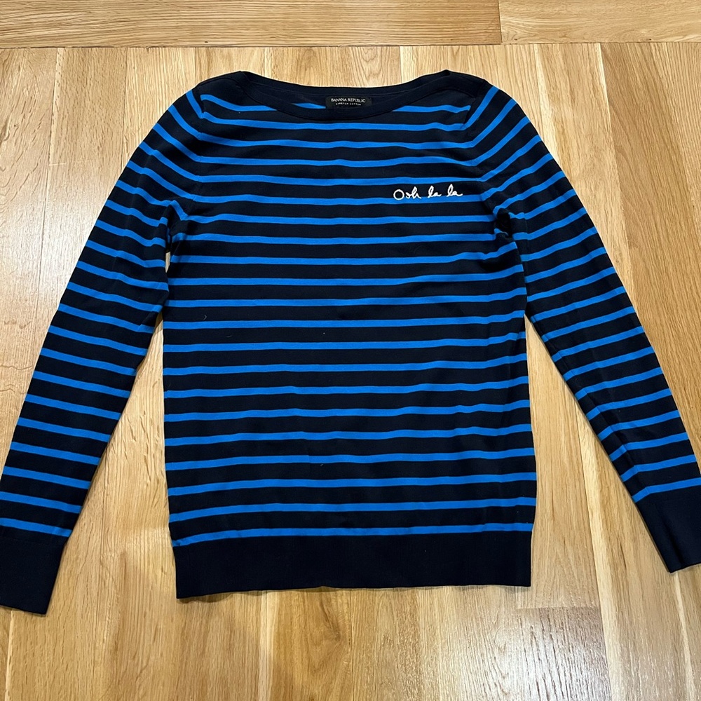 NWOT Banana Republic “Ooh la la” Sweater
